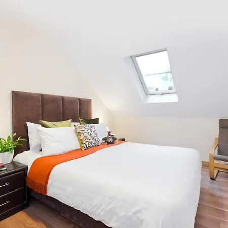 Apartment Five Lamps Dublin