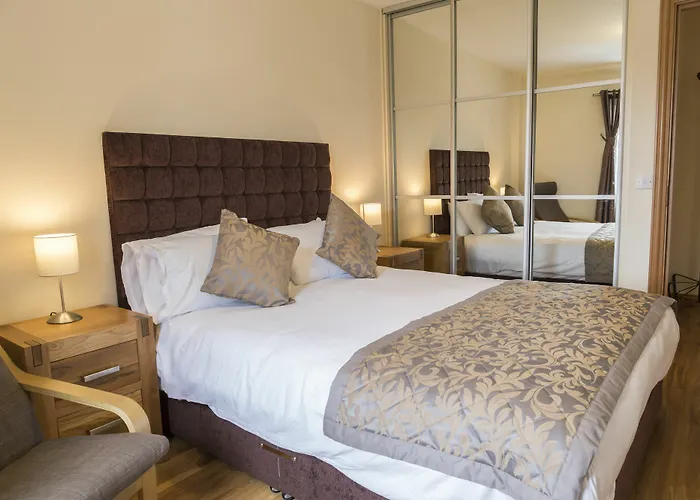 五灯套房公寓 *