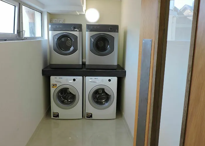 Five Lamps Apartman *